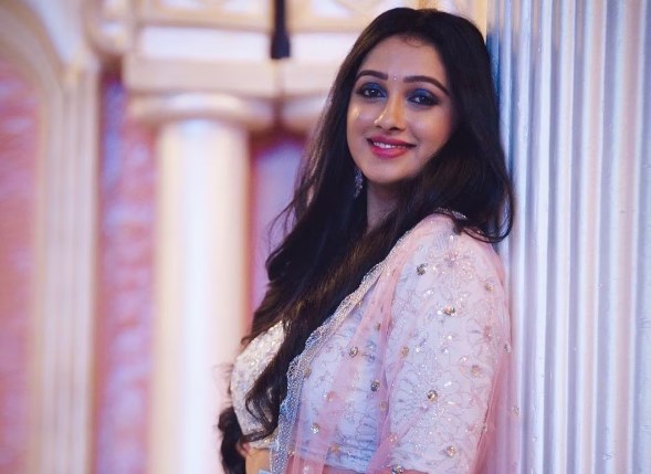 Aishwarya Pisse Wiki, Biography, Age, Family, Height, Movies, Serials Husband, Bigg Boss 7 Telugu, And More 1 aishwarya pisse