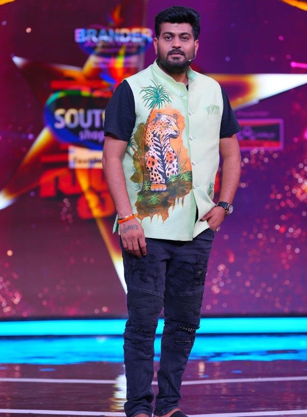 Saketh Komanduri Wiki, Biography, Age, Height, Wife, Family, Shows, Bigg Boss Telugu 8, And More 5 Saketh Komanduri 3