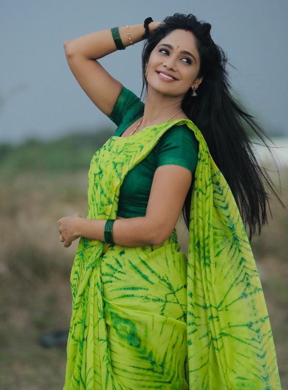 Tejaswini Gowda Wiki, Biography, Family Age, Husband, Height, Serials, Bigg Boss Season 8 Telugu, And More 6 Tejaswini Gowda Wiki Biography Family Age Husband Height Serials Bigg Boss Season 8 Telugu And More 7