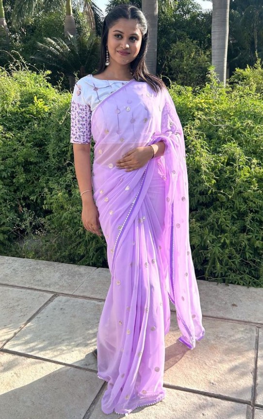 Yashmi Gowda Wiki, Biography, Age, Family, Boyfriend, Serials, Height, Bigg Boss 8 Telugu, And More 3 Yashmi Gowda 2