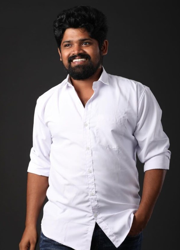 Naveen Bethiganti Wiki, Biography, Age, Height, Wife, Family, Movies, Bigg Boss Telugu 8, And More 1 Naveen Bethiganti