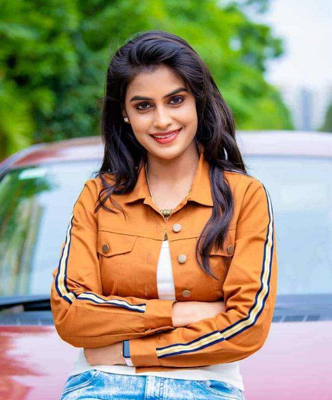 Soniya Akula Wiki, Biography, Age, Family, Height, Boy Friend, Movies, Bigg Boss Telugu 8, And More 4 Soniya Akula 10