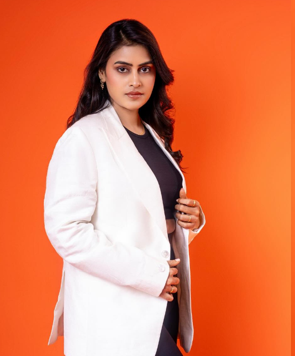 Soniya Akula Wiki, Biography, Age, Family, Height, Boy Friend, Movies, Bigg Boss Telugu 8, And More 2 Soniya Akula 7