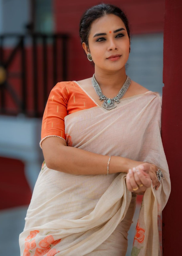 Hari Teja Wiki, Biography, Age, Family, Height, Husband, Movies, Serials, Bigg Boss Telugu 8, And More 3 Hari Teja 4