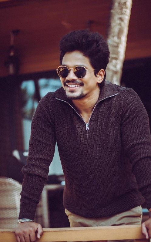 Mehaboob Dilse Wiki, Biography, Age, Girlfriend, Family, Movies, Shows, Bigg Boss 8 Telugu, And More 4 Mehaboob Dilse 4