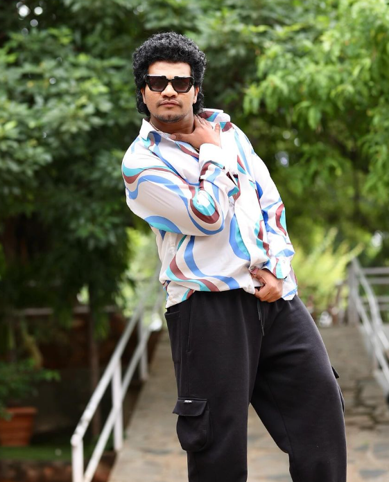 Bigg Boss 8 Telugu Wild Card Entry List: ఎనిమిది వైల్డ్ కార్డ్ కంటెస్టెంట్లు విల్లే 7 mukku avinash