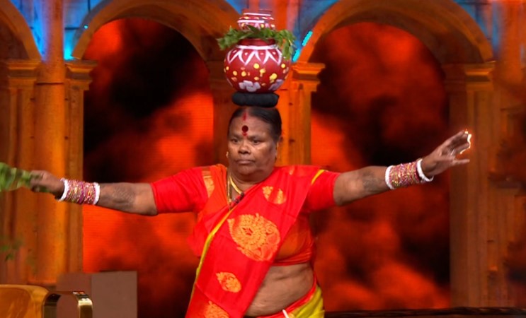 Bigg Boss 9 Telugu Agnipariksha Premiere: Highlights from Episode 1 4 Bigg Boss 9 Telugu Agnipariksha Premiere Highlights from Episode 1 2