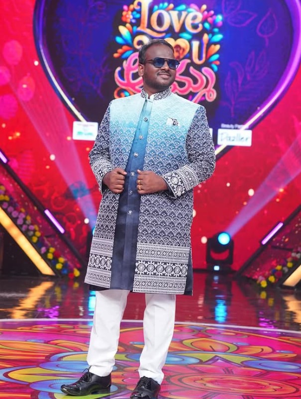 Emmanuel Jabardasth Wiki, Biography, Age, Family, Wife, Height, Movies, Shows, Bigg Boss 9 Telugu And More 3 Emmanuel Jabardasth2