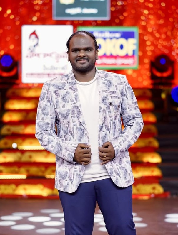 Emmanuel Jabardasth Wiki, Biography, Age, Family, Wife, Height, Movies, Shows, Bigg Boss 9 Telugu And More 8 Emmanuel Jabardasth7