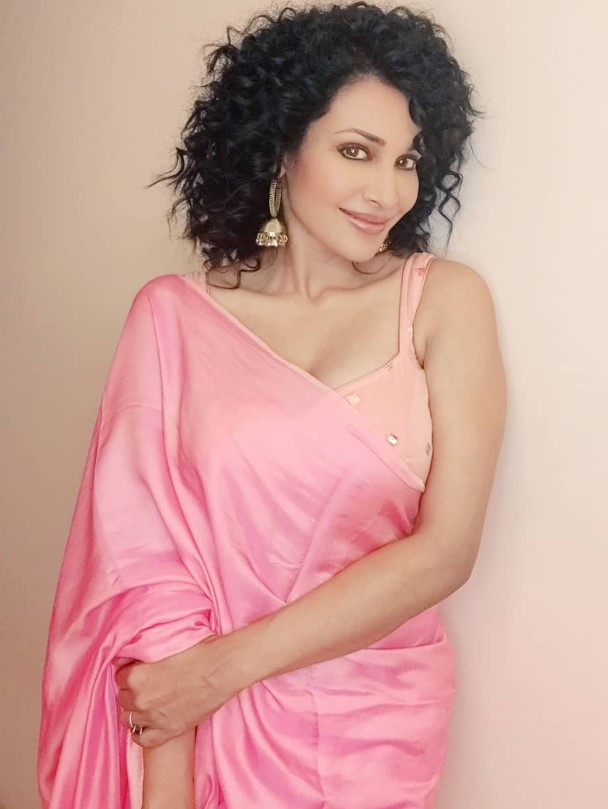 Flora Saini7