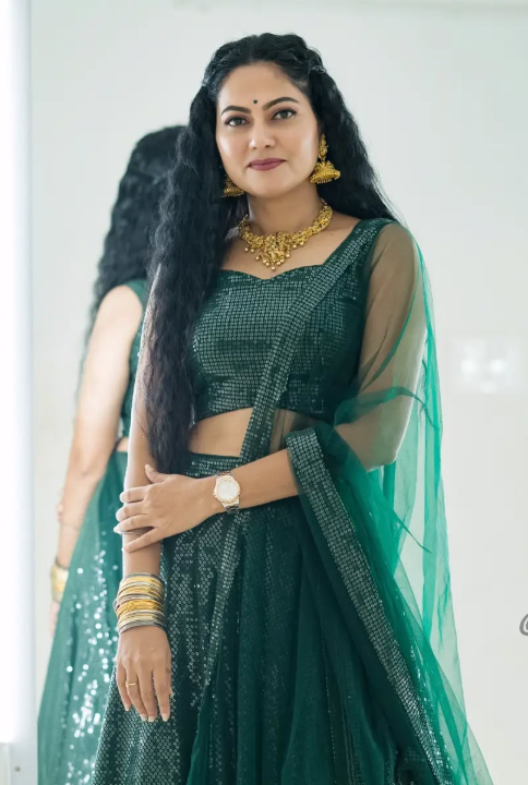 Suhasini 10
