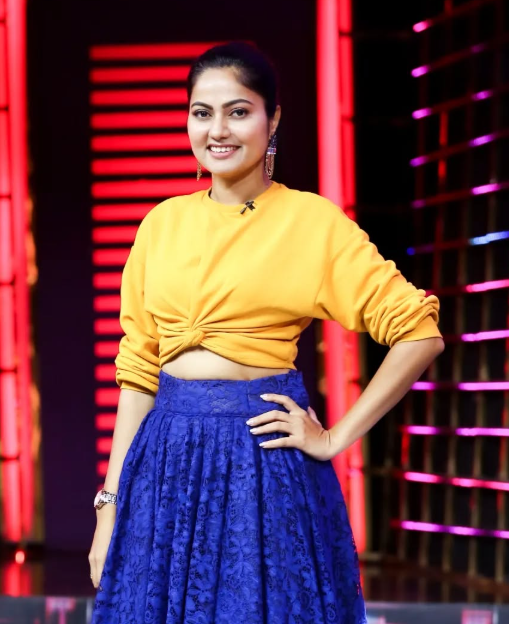 Suhasini 4