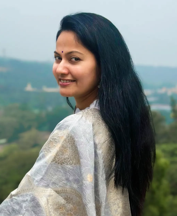 Suhasini 9