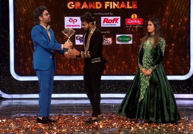 Bigg Boss 9 Telugu Episode 105 Highlights: Bigg Boss Telugu Season 9 Finale Delivers Drama, Emotions and a Deserving Winner 1 Bigg Boss 9 Telugu Episode 105 Highlights