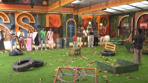 Bigg Boss 10 Telugu Episode 16 Nomination Highlights: Trigun Enjoys Sudheer vs Srishti Fight 1 Bigg Boss 10 Telugu Episode 16 Nomination Highlights